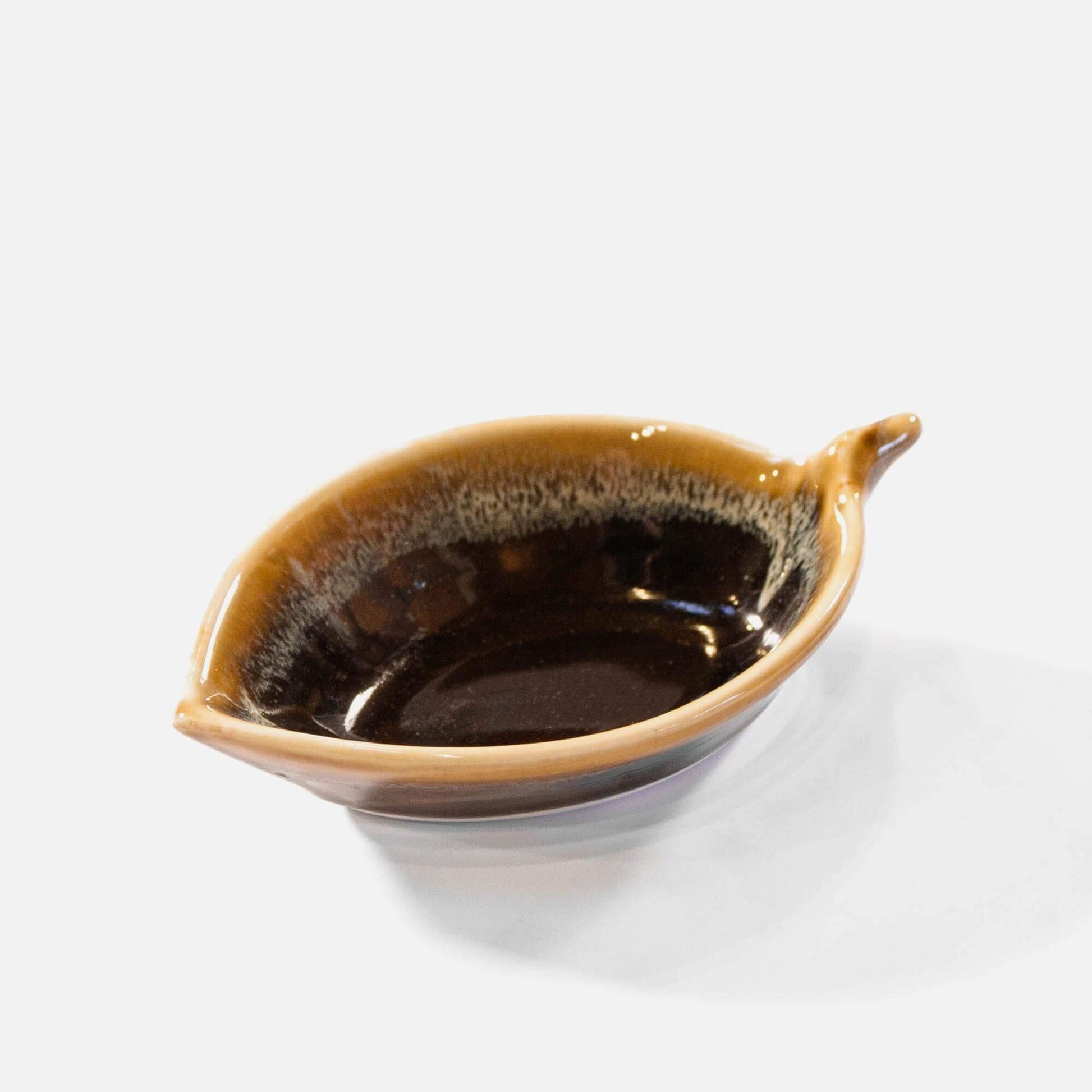 Handmade Pottery Leaf Dish in Hamada made by Olyssia Designs LLC  in US