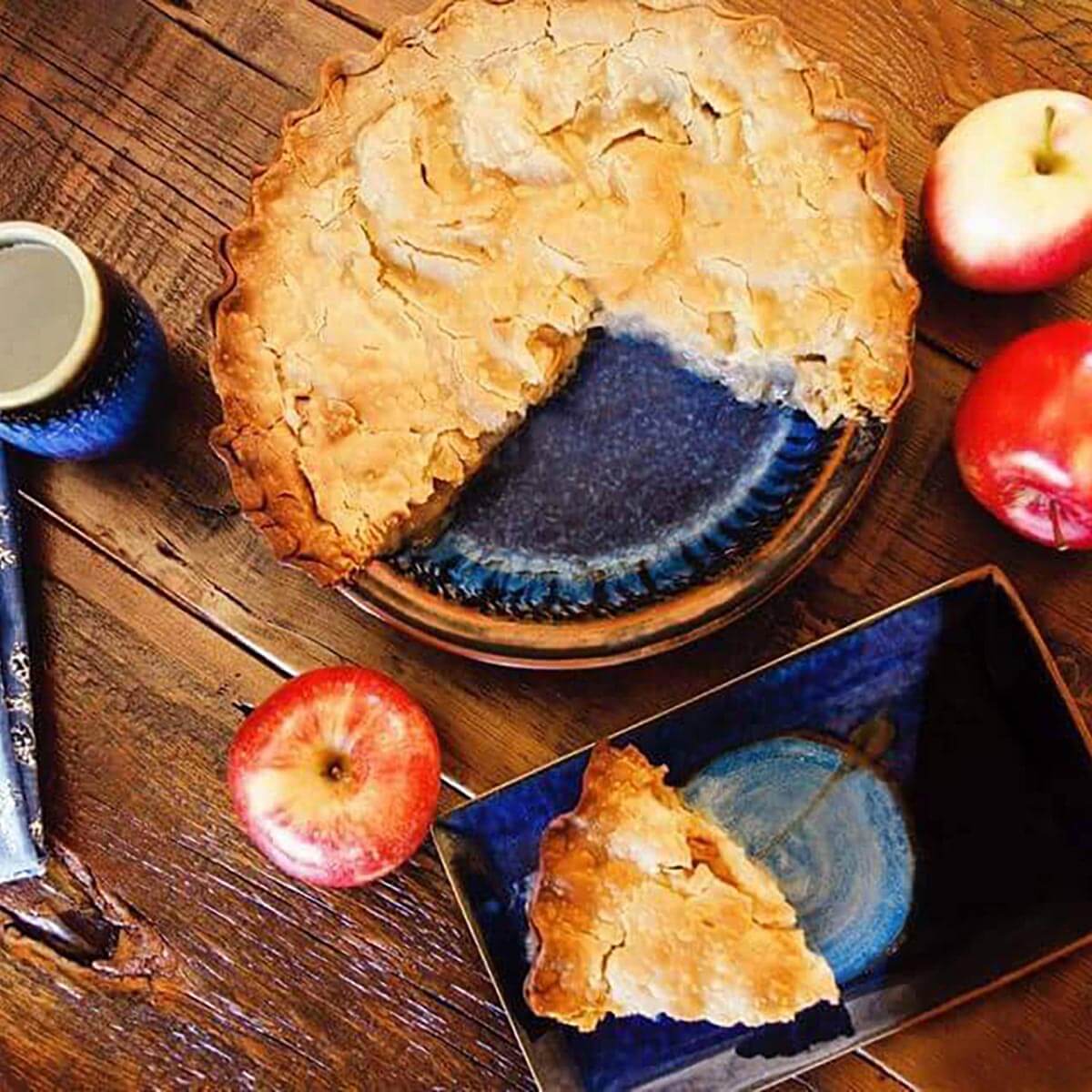 Handmade Pottery Pie Plate made by Olyssia Designs LLC in US