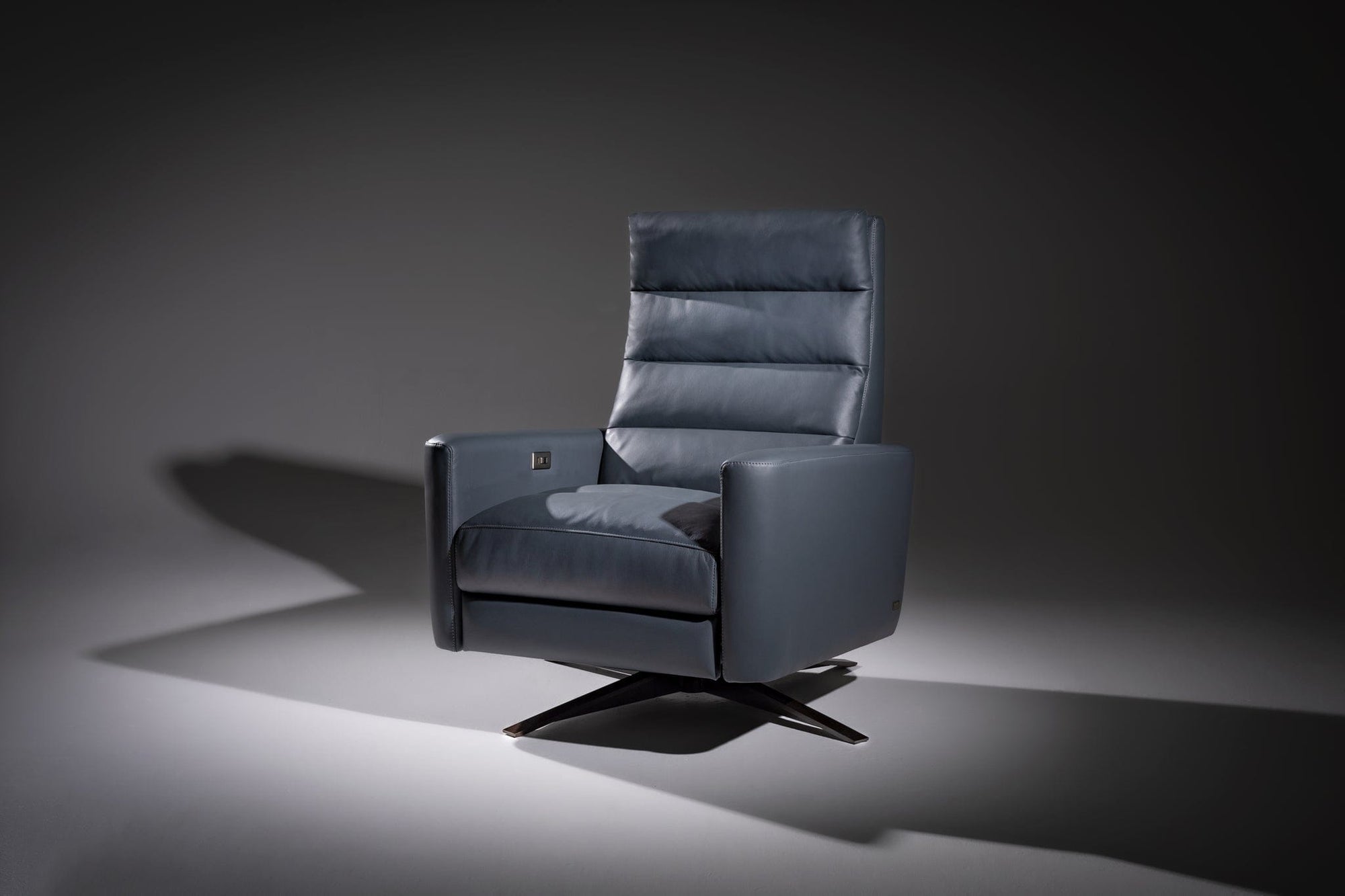 American Leather Cirrus Comfort Air Echo Recliner