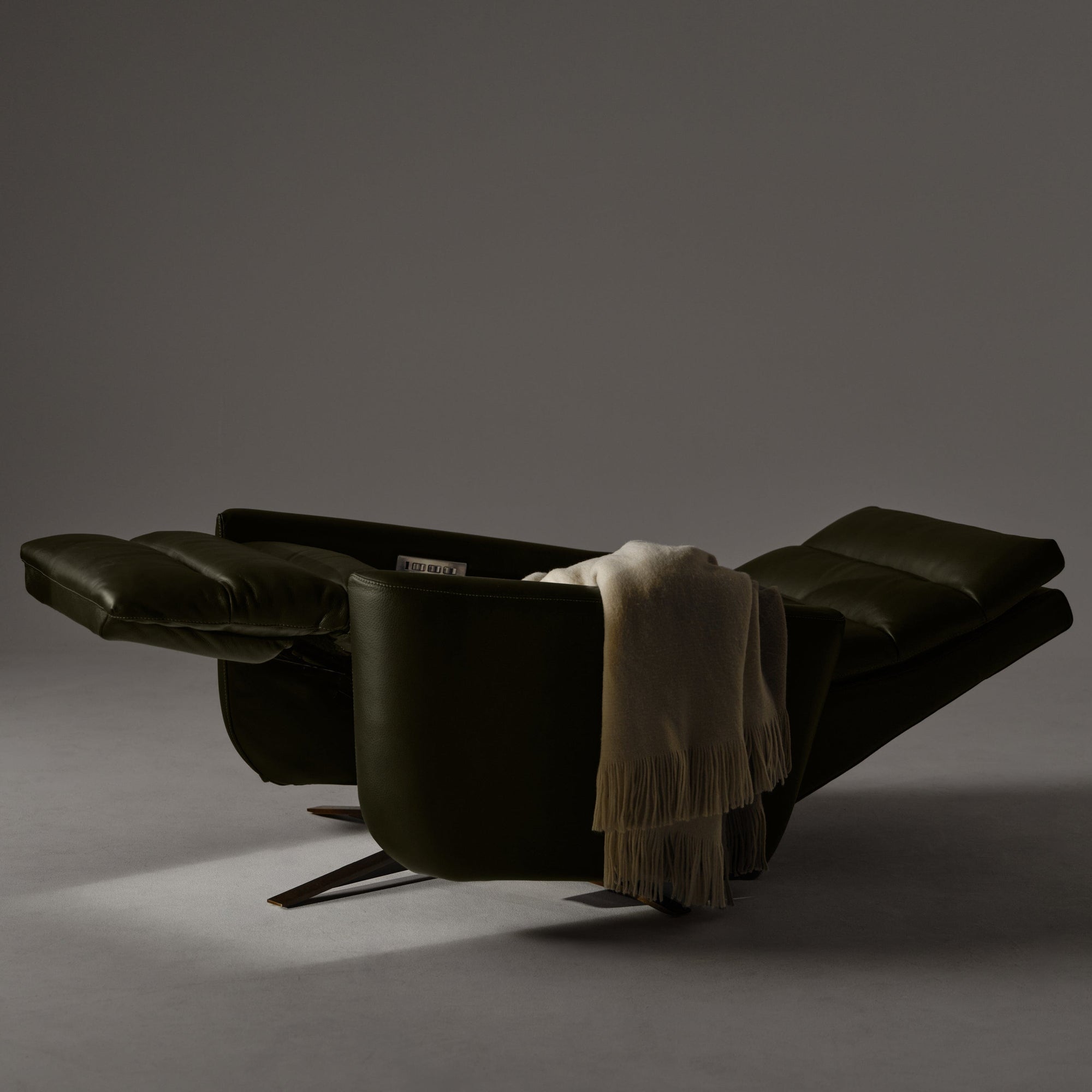 American Leather Cirrus Comfort Solace Recliner