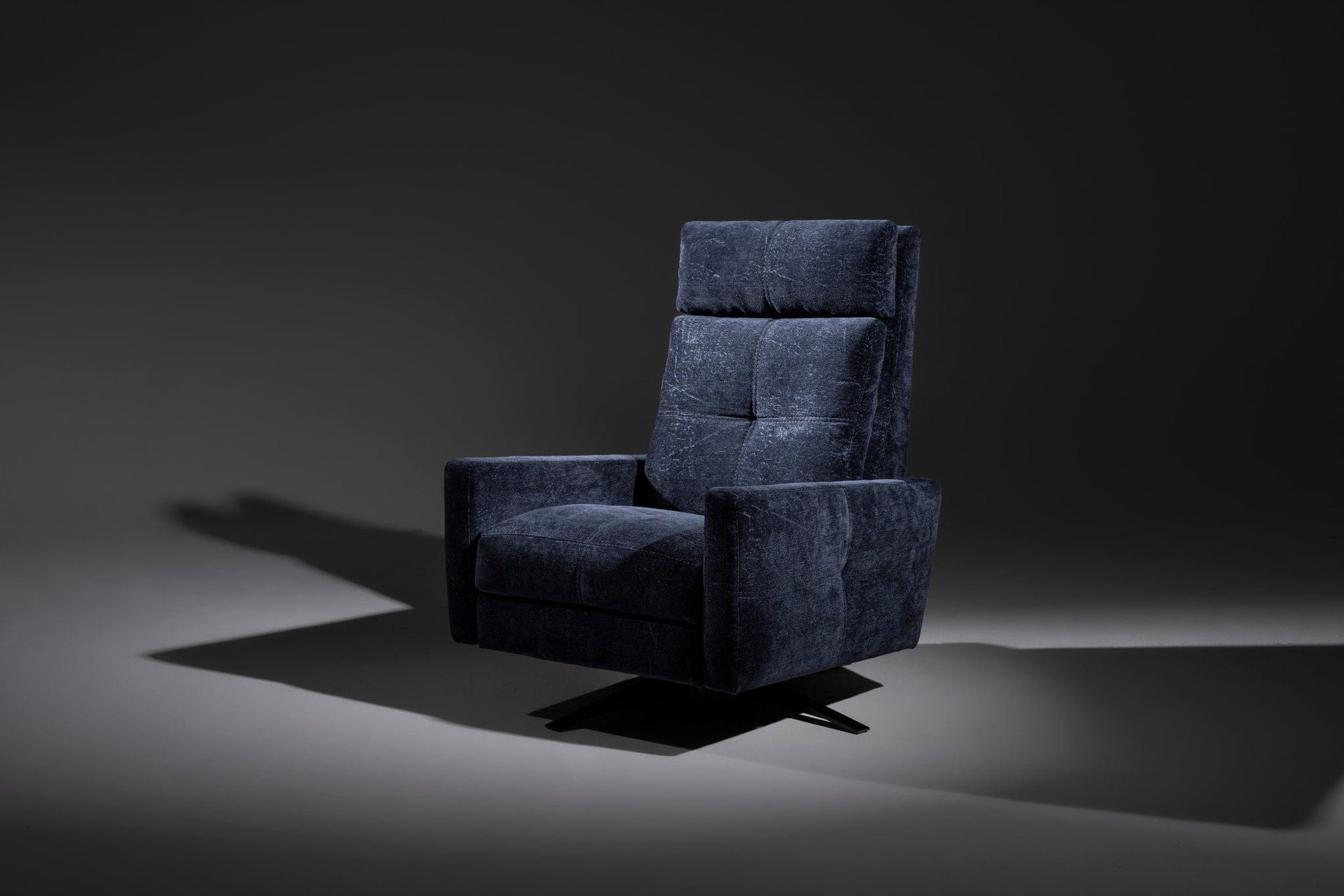 American Leather Rainier Comfort Air Echo Recliner