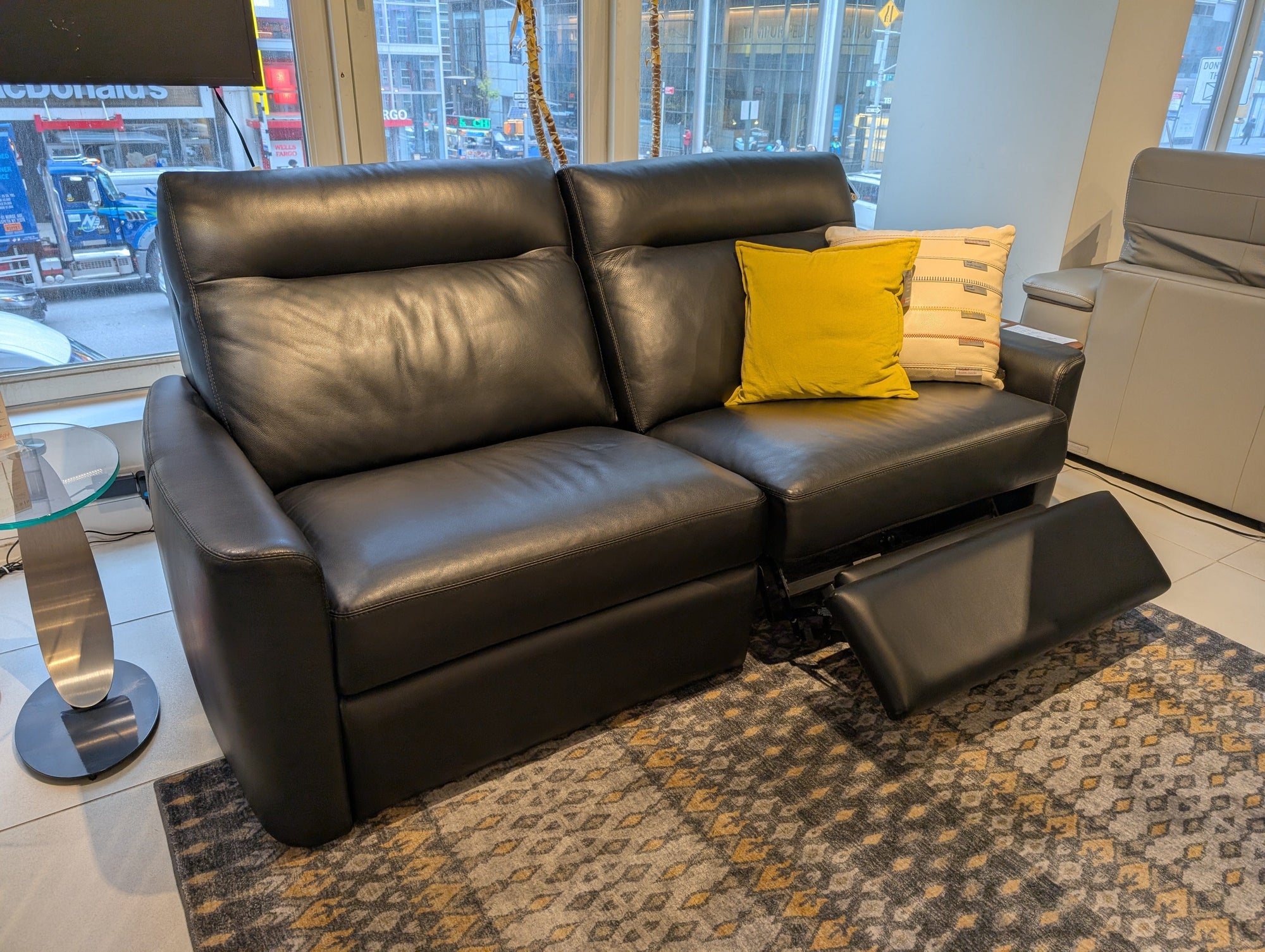 CYMO FURNITURE American Leather Keystone Sofa