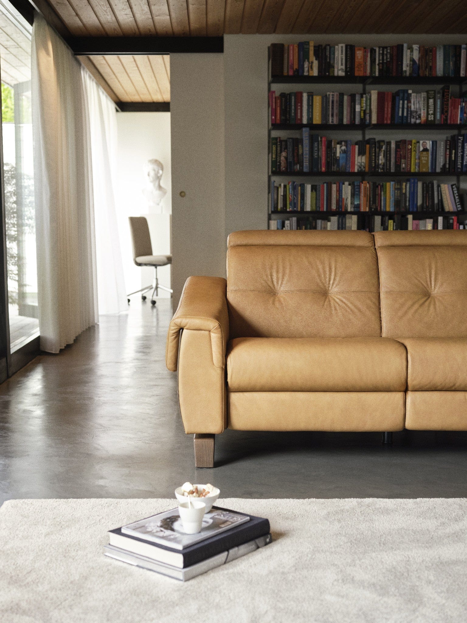 Stressless Anna A3 Loveseat